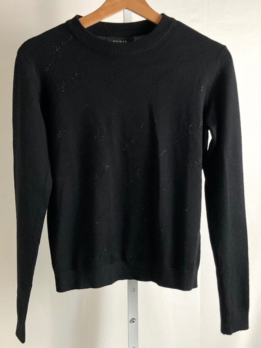 GUESS WOMEN'S BLACK LONG-SLEEVE SWEATER~SIZE SMALL!